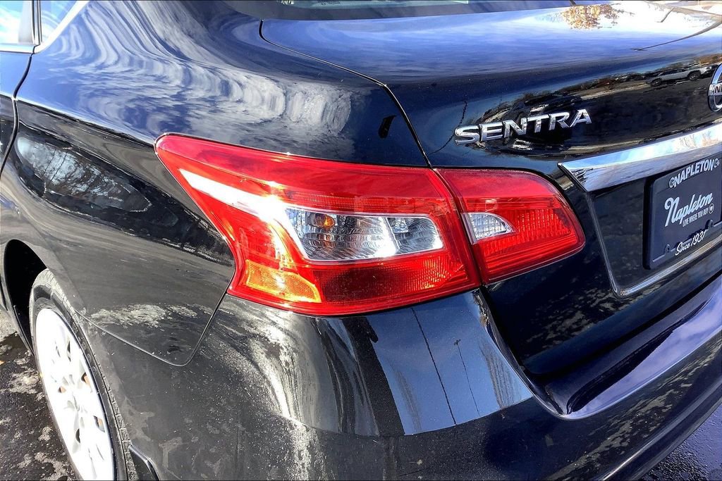 Used 2017 Nissan Sentra S image 33