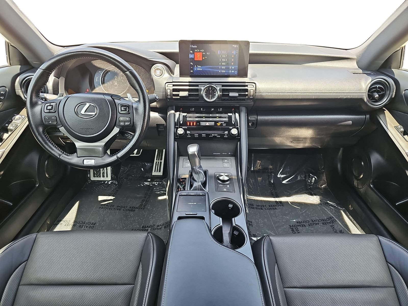 Used 2025 Lexus IS 350 F Sport RWD image 9