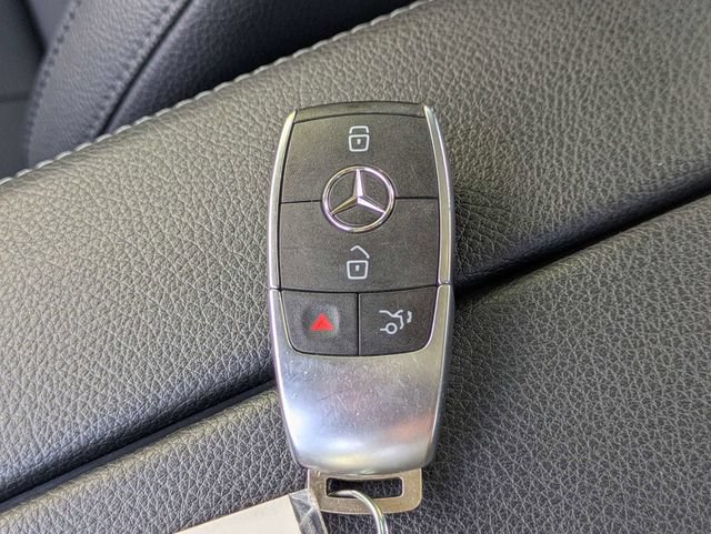 Used 2025 Mercedes-Benz CLA 250 4MATIC image 29
