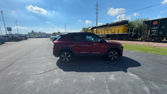 Used 2022 Chevrolet TrailBlazer RS w/ Sun and Liftgate Package AWD/4WD image 9