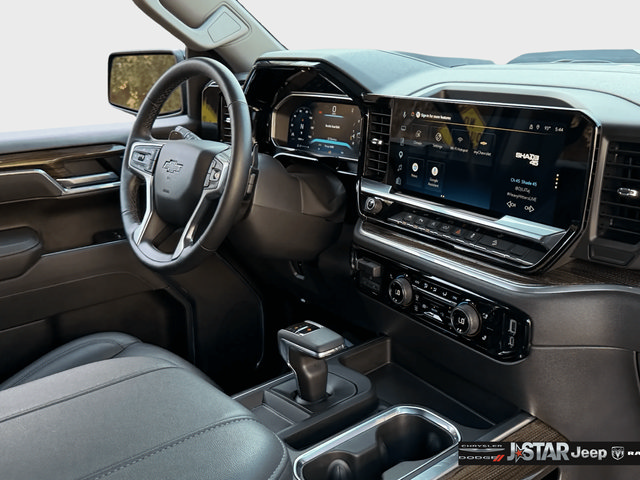 Used 2026 Chevrolet Silverado 1500 LT Trail Boss w/ LT Trail Boss Premium Package AWD/4WD image 16