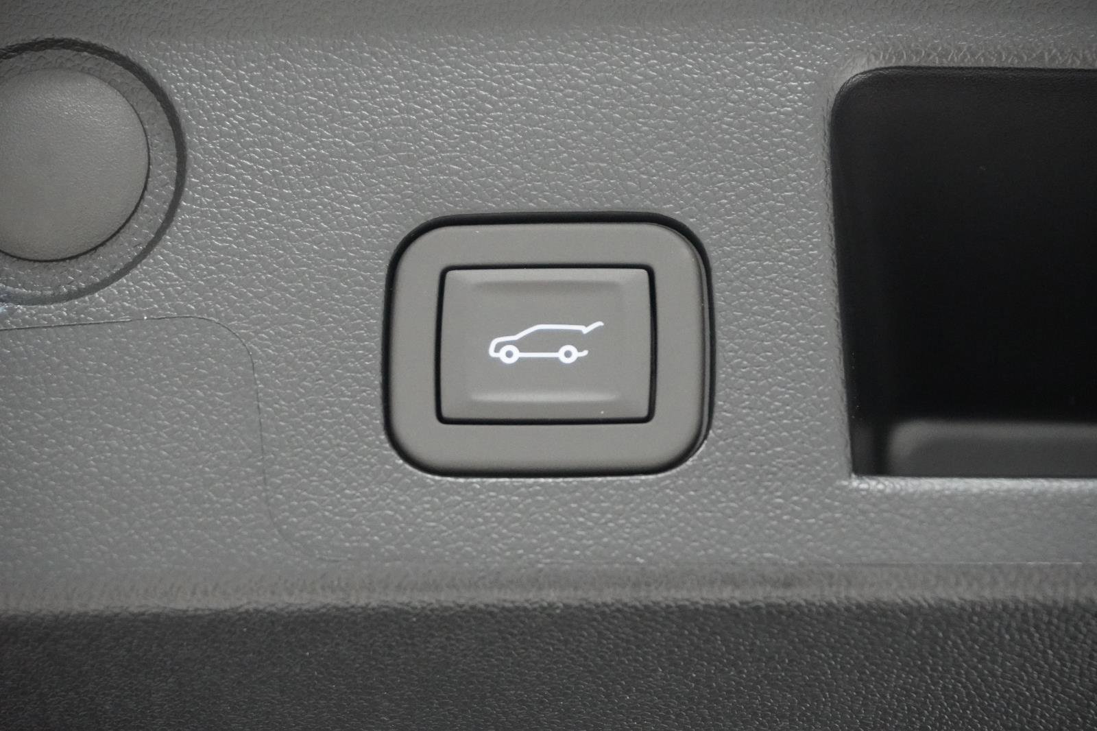 New 2026 Chevrolet Equinox RS w/ Convenience Package III image 7