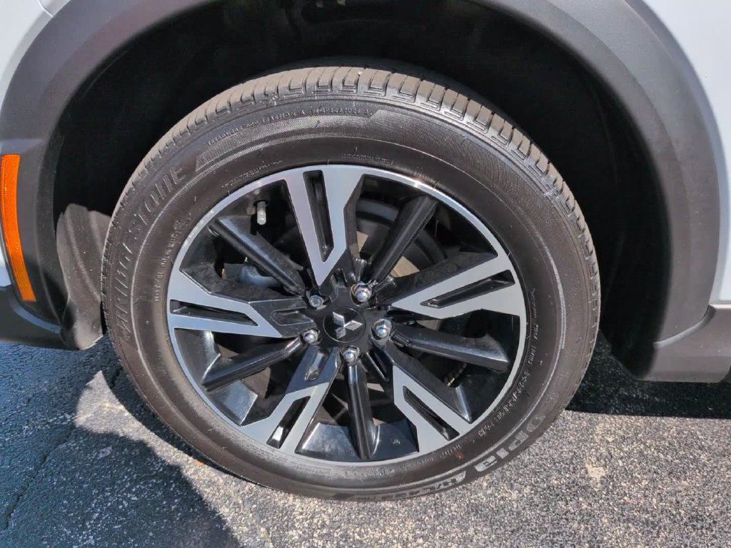 Used 2023 Mitsubishi Eclipse Cross SE AWD/4WD image 14