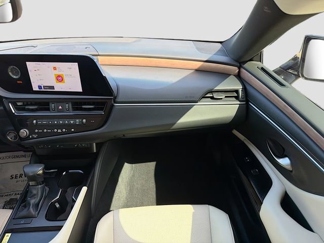 Used 2024 Lexus ES 350 w/ Premium Package image 18