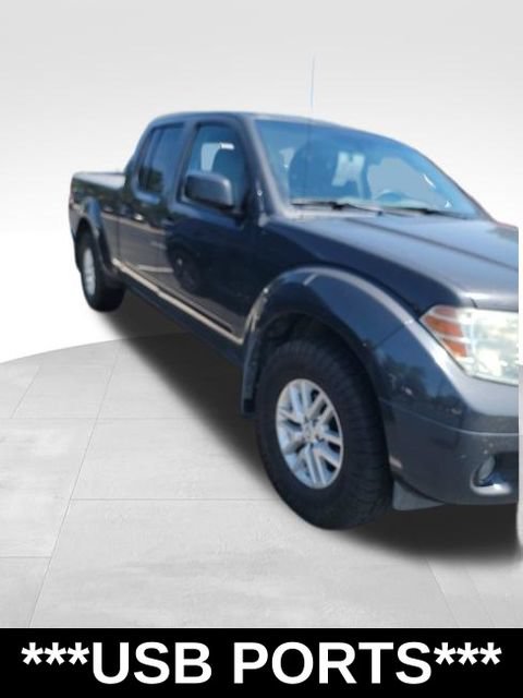 Used 2015 Nissan Frontier SV w/ SV Value Truck Package AWD/4WD image 3