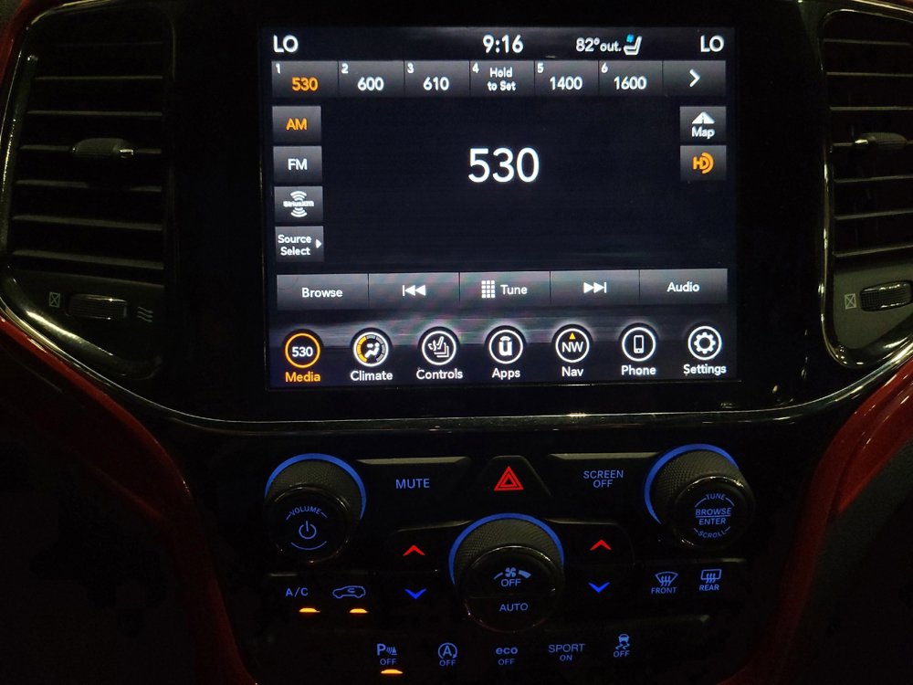 Used 2020 Jeep Grand Cherokee Trailhawk AWD/4WD image 25
