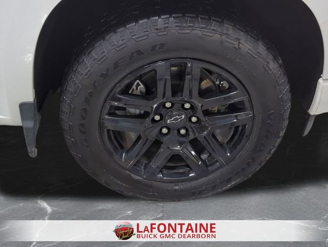 Used 2024 Chevrolet Silverado 1500 RST w/ Convenience Package II image 28