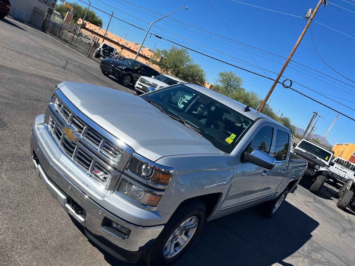 Used 2015 Chevrolet Silverado 1500 LTZ Z71 w/ LTZ Plus Package AWD/4WD image 45