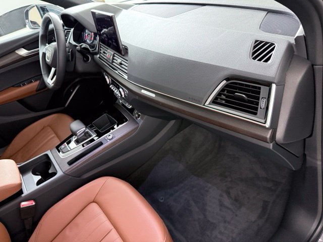 Certified 2023 Audi Q5 2.0T Premium w/ Convenience Package AWD/4WD image 24