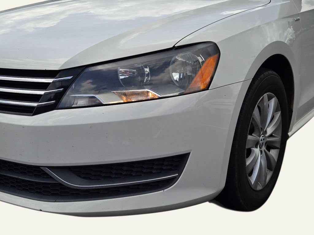 Used 2015 Volkswagen Passat 1.8T Wolfsburg Edition FWD image 3