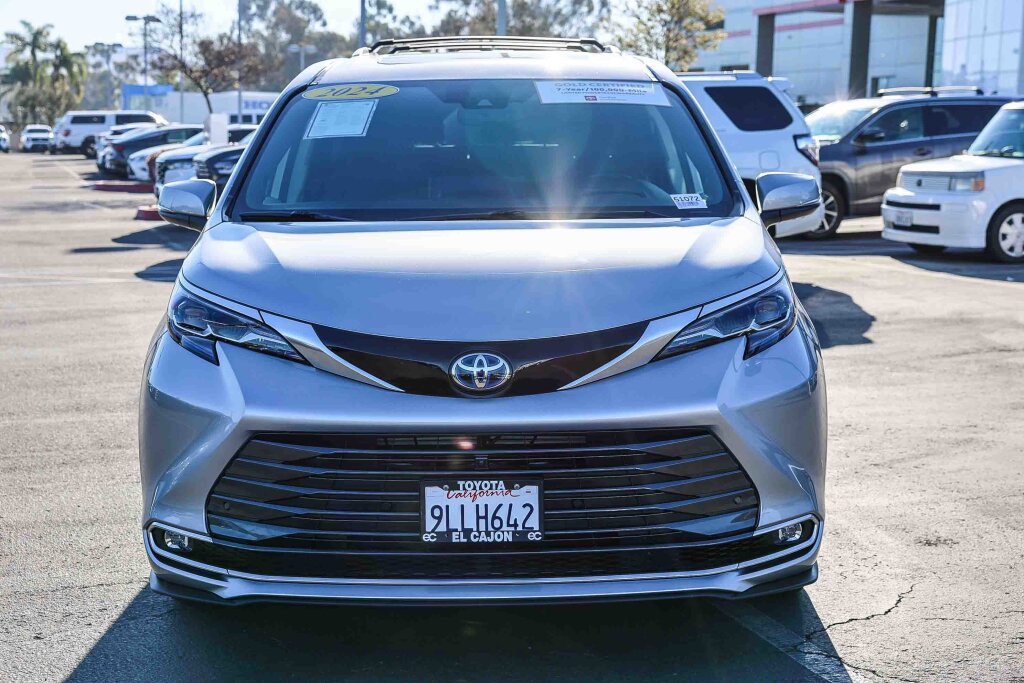 Certified 2024 Toyota Sienna Platinum AWD/4WD image 21