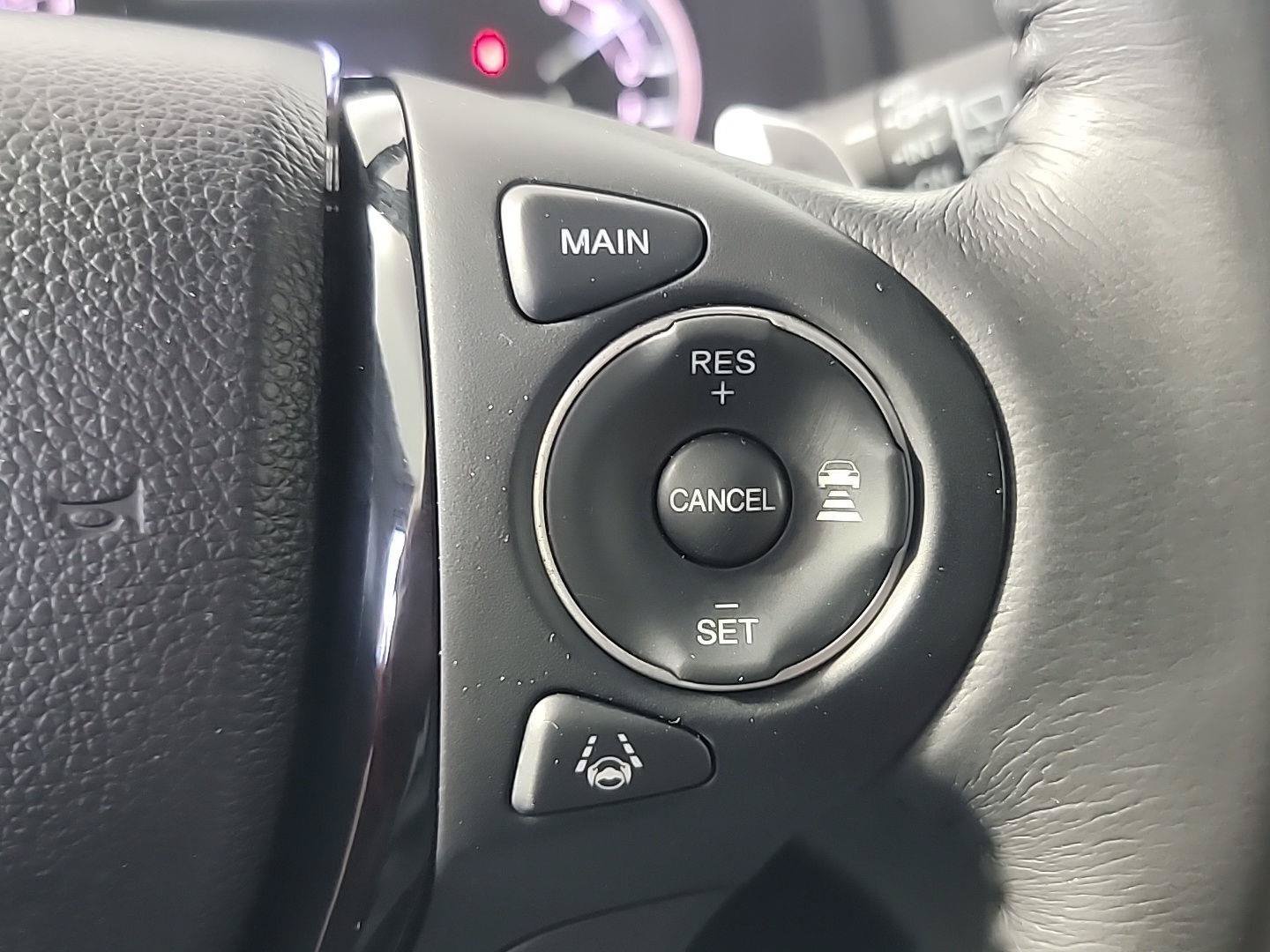 Certified 2017 Honda Pilot Touring image 29
