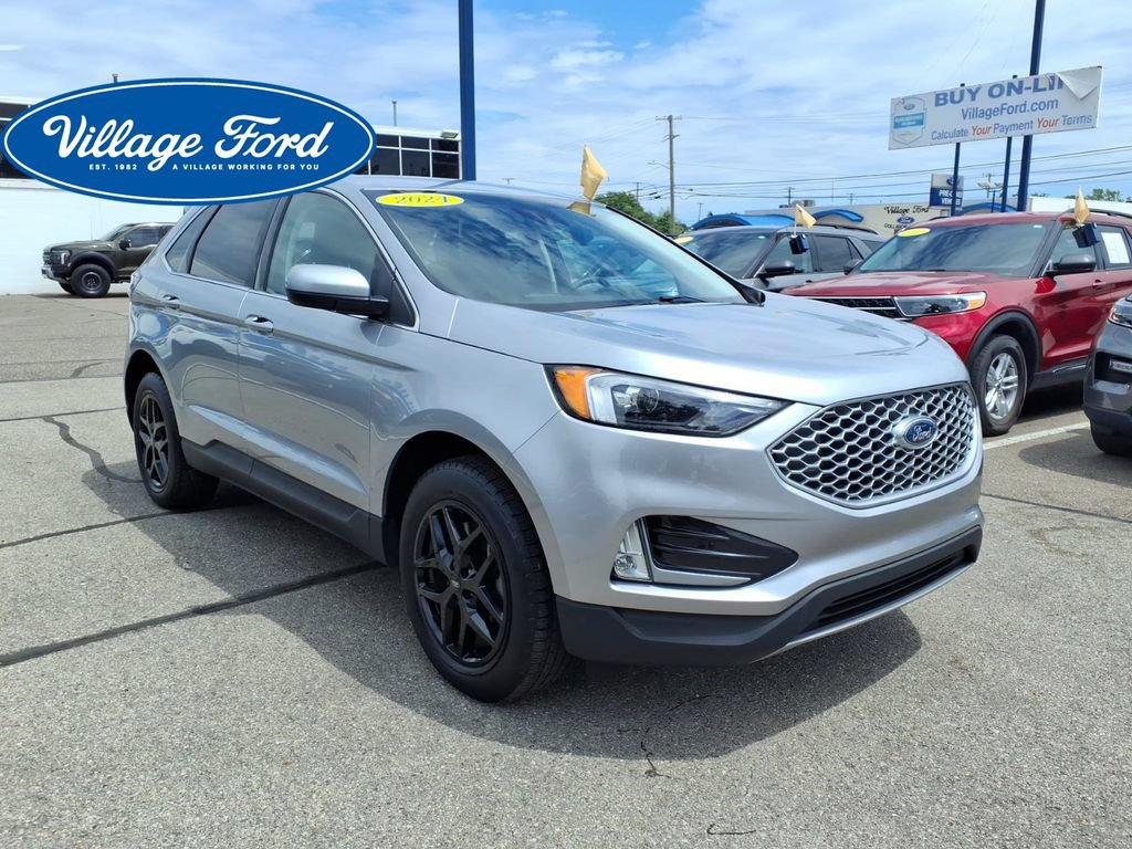 Used 2024 Ford Edge SEL w/ Convenience Package AWD/4WD image 4