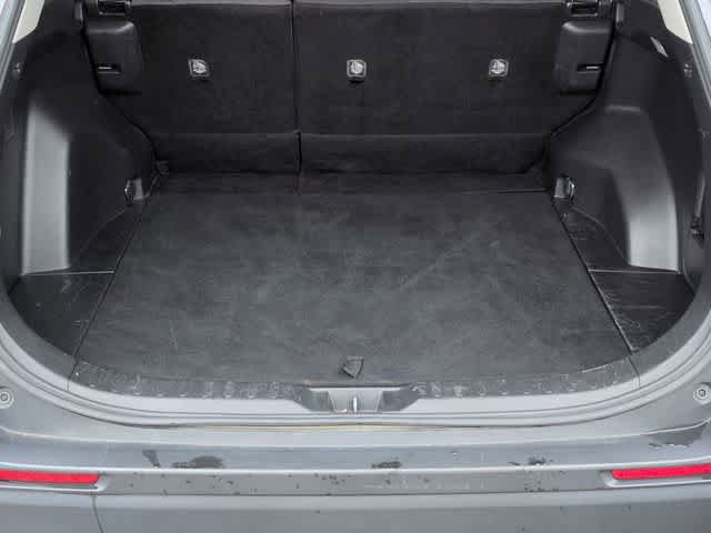 Used 2021 Toyota RAV4 XLE FWD image 33