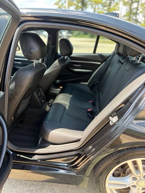 Used 2017 BMW 330i Sedan RWD image 23