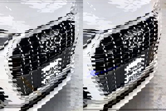 Used 2020 Audi Q3 2.0T Prestige AWD/4WD image 31