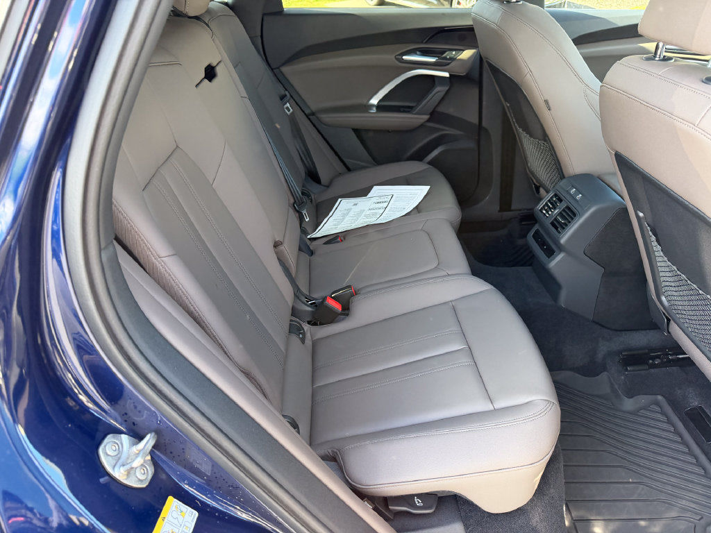 Certified 2025 Audi Q5 Premium w/ Convenience Package AWD/4WD image 19