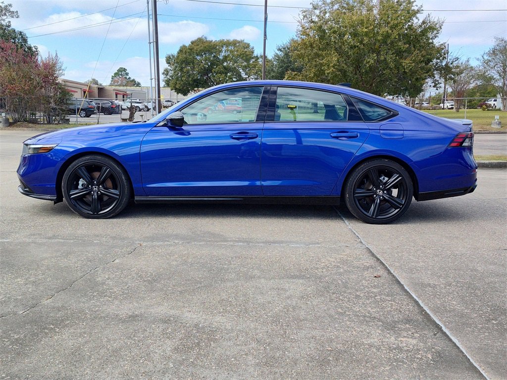 Used 2024 Honda Accord Sport image 4
