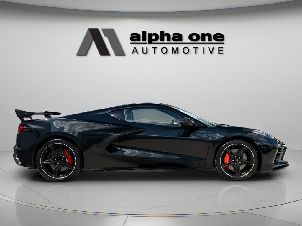 Used 2020 Chevrolet Corvette Stingray Coupe w/ Z51 Performance Package RWD image 5