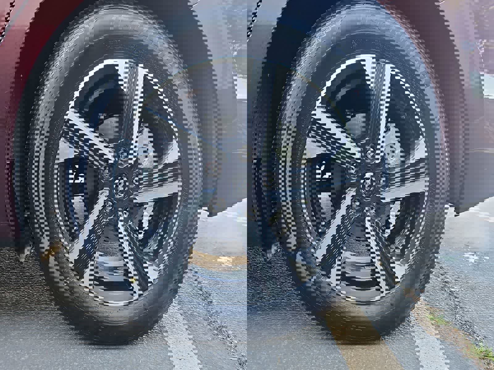 Used 2024 Nissan Sentra SV FWD image 12