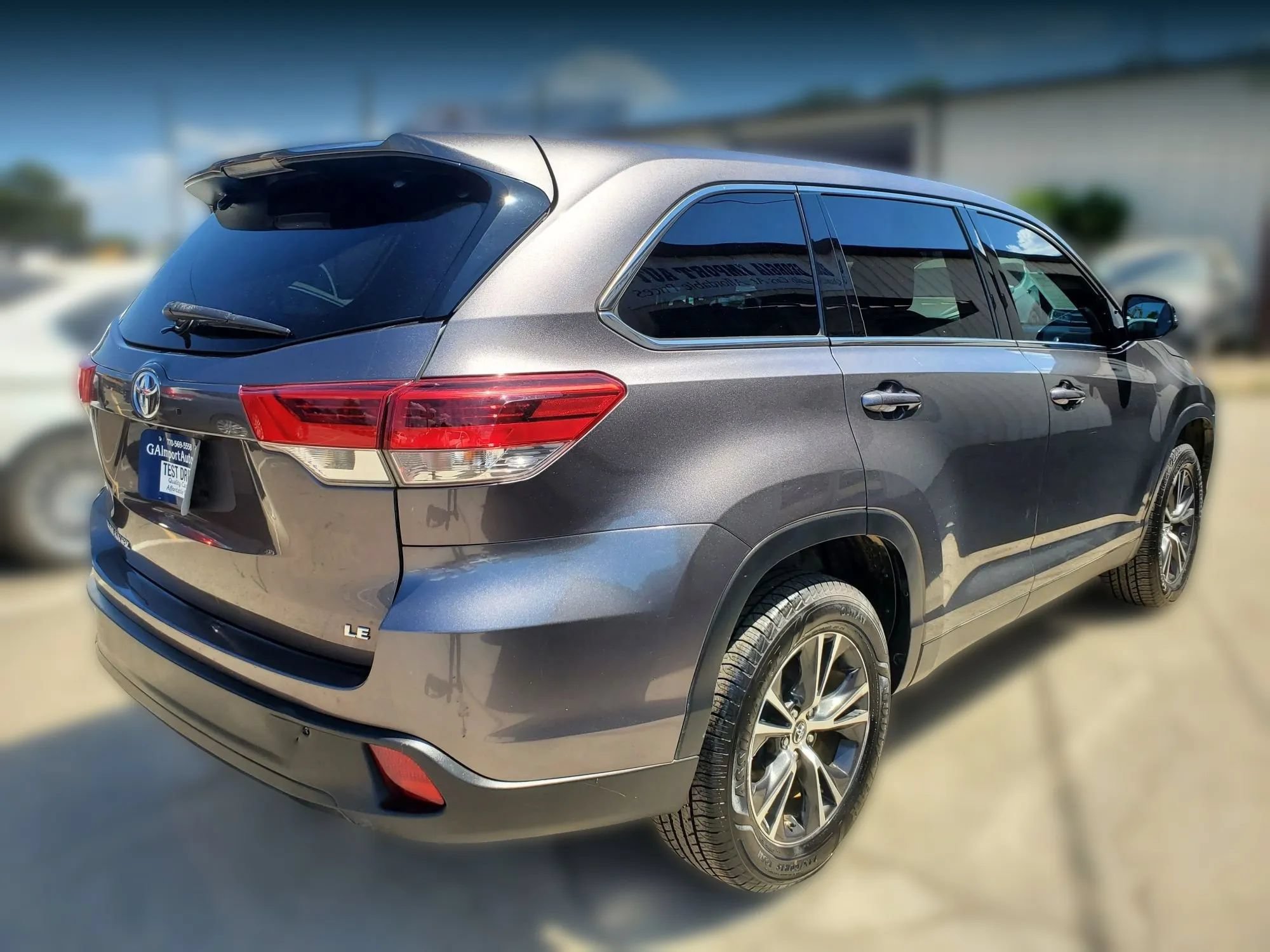 Used 2019 Toyota Highlander Plus FWD image 15