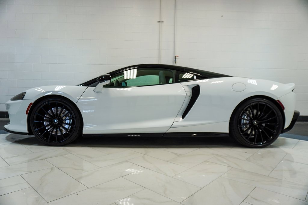 Used 2021 McLaren GT image 33