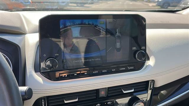Certified 2023 Nissan Rogue SL w/ SL Premium Package AWD/4WD image 17