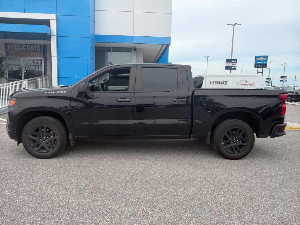 Used 2024 Chevrolet Silverado 1500 Custom RWD image 2