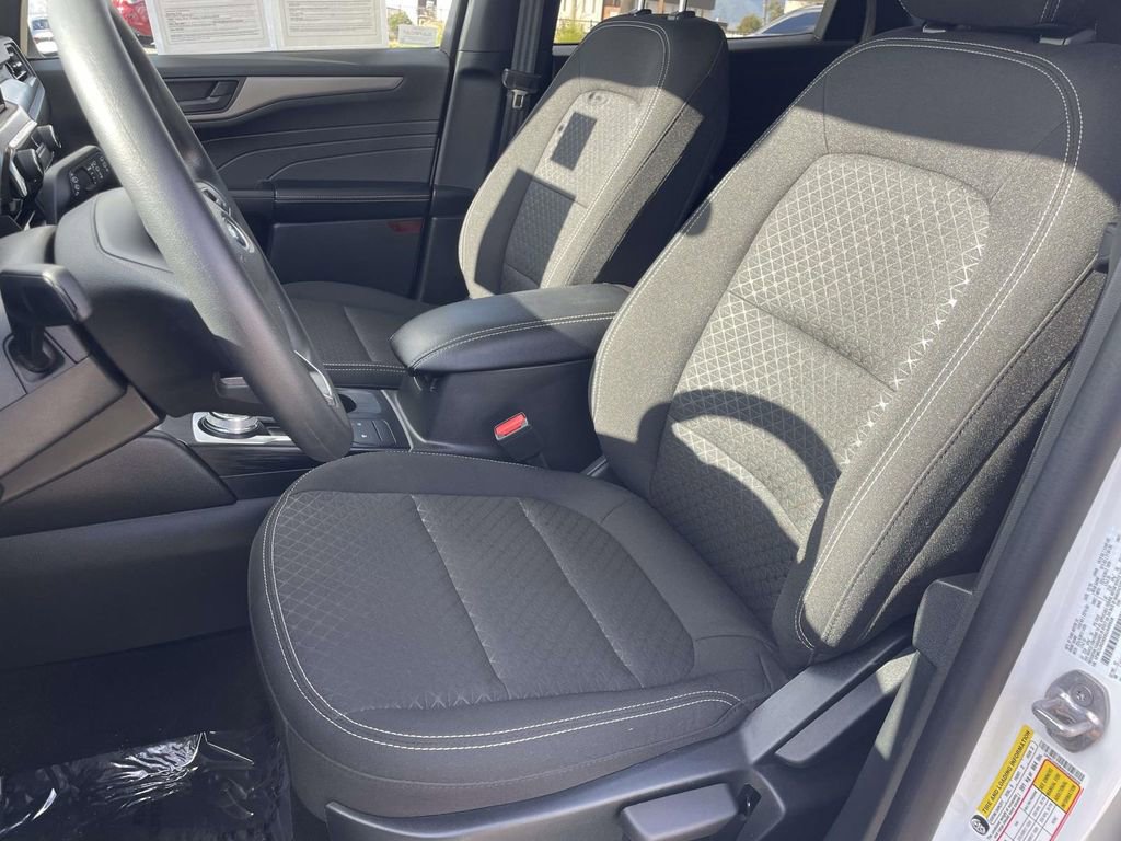 Certified 2025 Ford Escape Active image 19