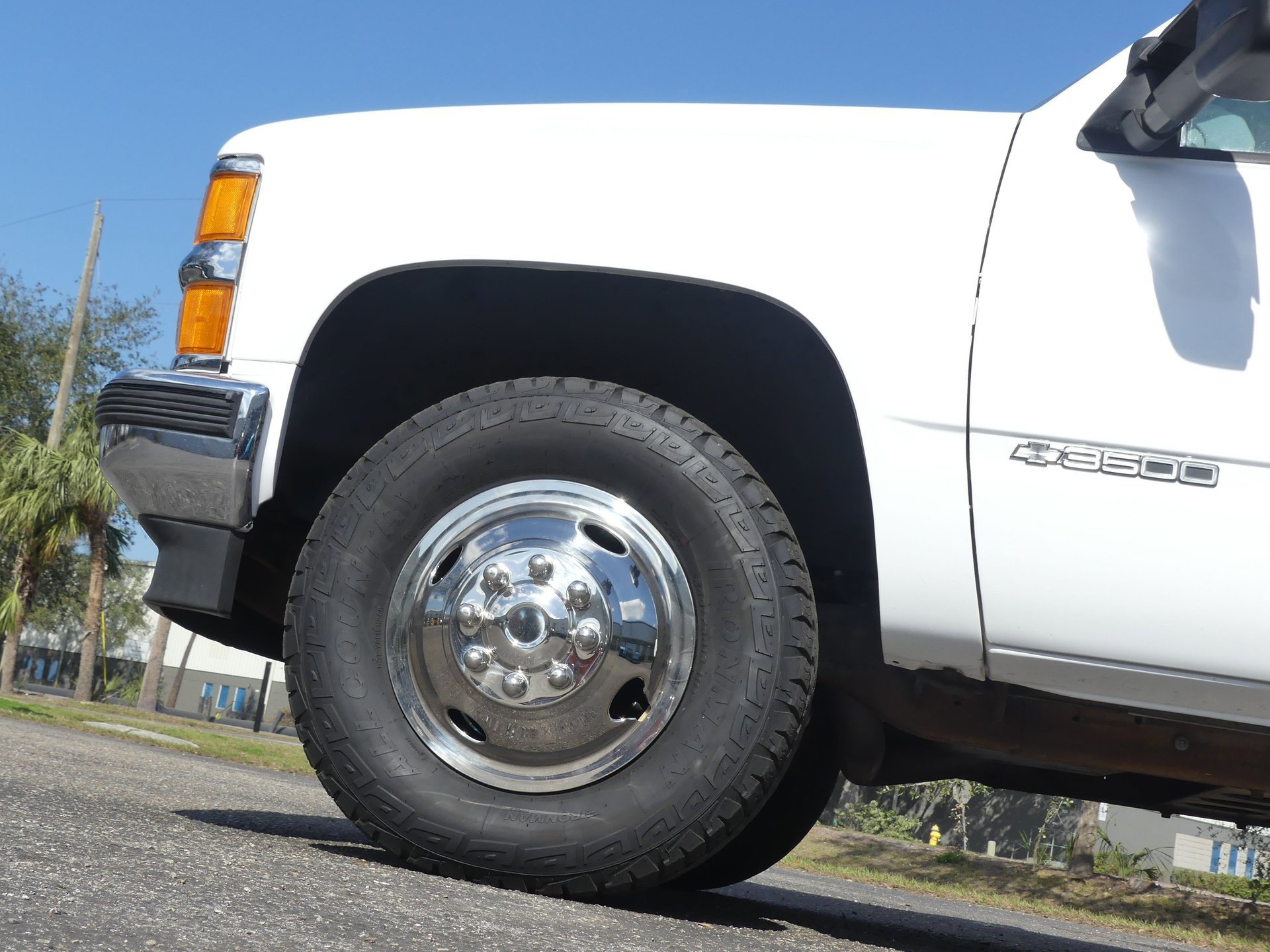 Used 2000 Chevrolet Silverado 3500 2WD Crew Cab image 22