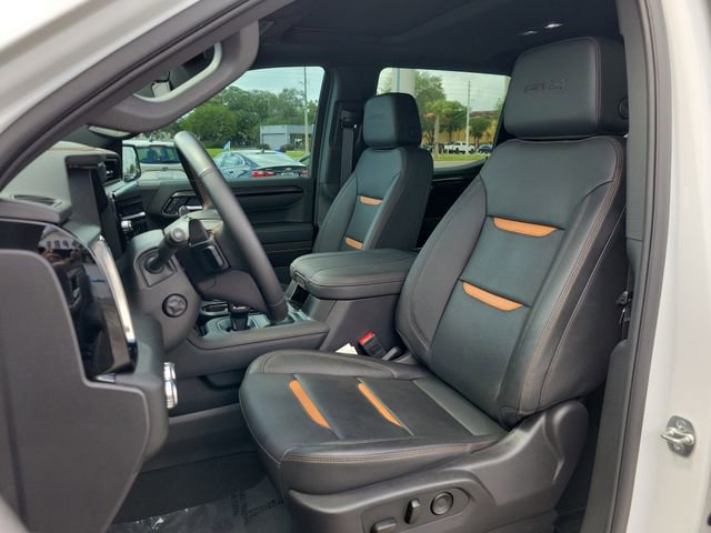 Used 2025 GMC Sierra 1500 AT4 w/ AT4 Premium Package AWD/4WD image 19