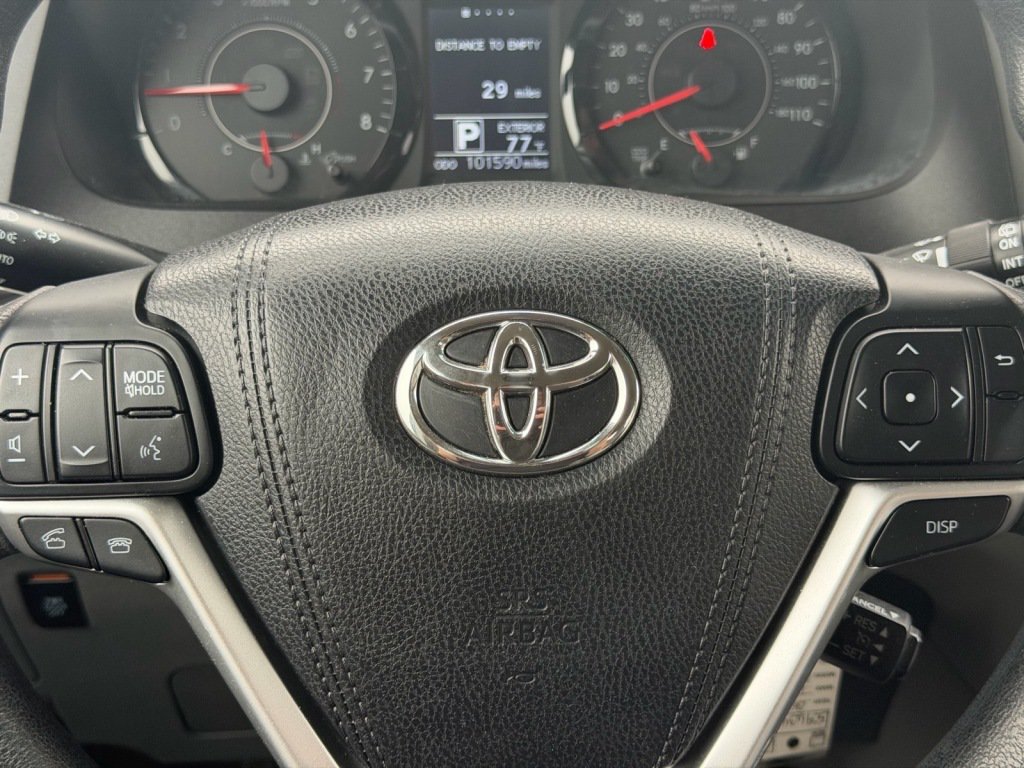 Used 2017 Toyota Sienna LE FWD image 13
