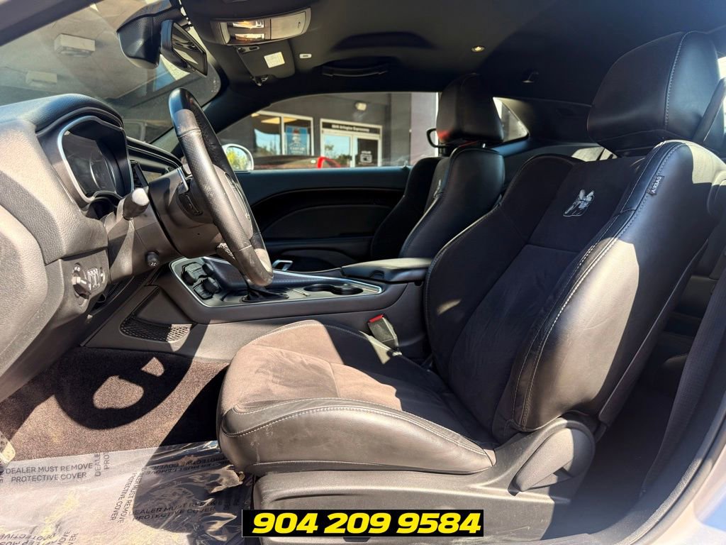 Used 2018 Dodge Challenger R/T Scat Pack w/ Leather Interior Group RWD image 24