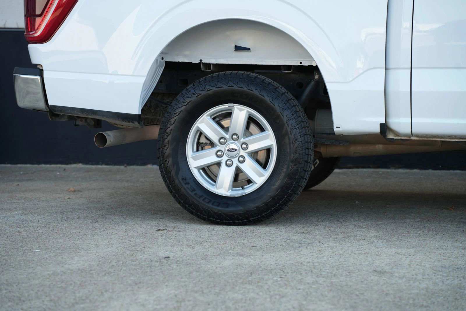 Used 2021 Ford F150 XLT w/ Equipment Group 301A Mid image 12