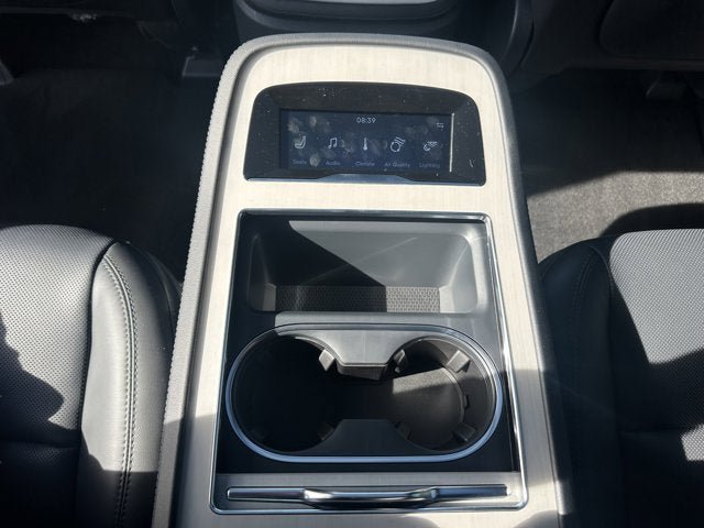 New 2026 Lincoln Navigator L Reserve w/ Jet Appearance Package AWD/4WD image 13