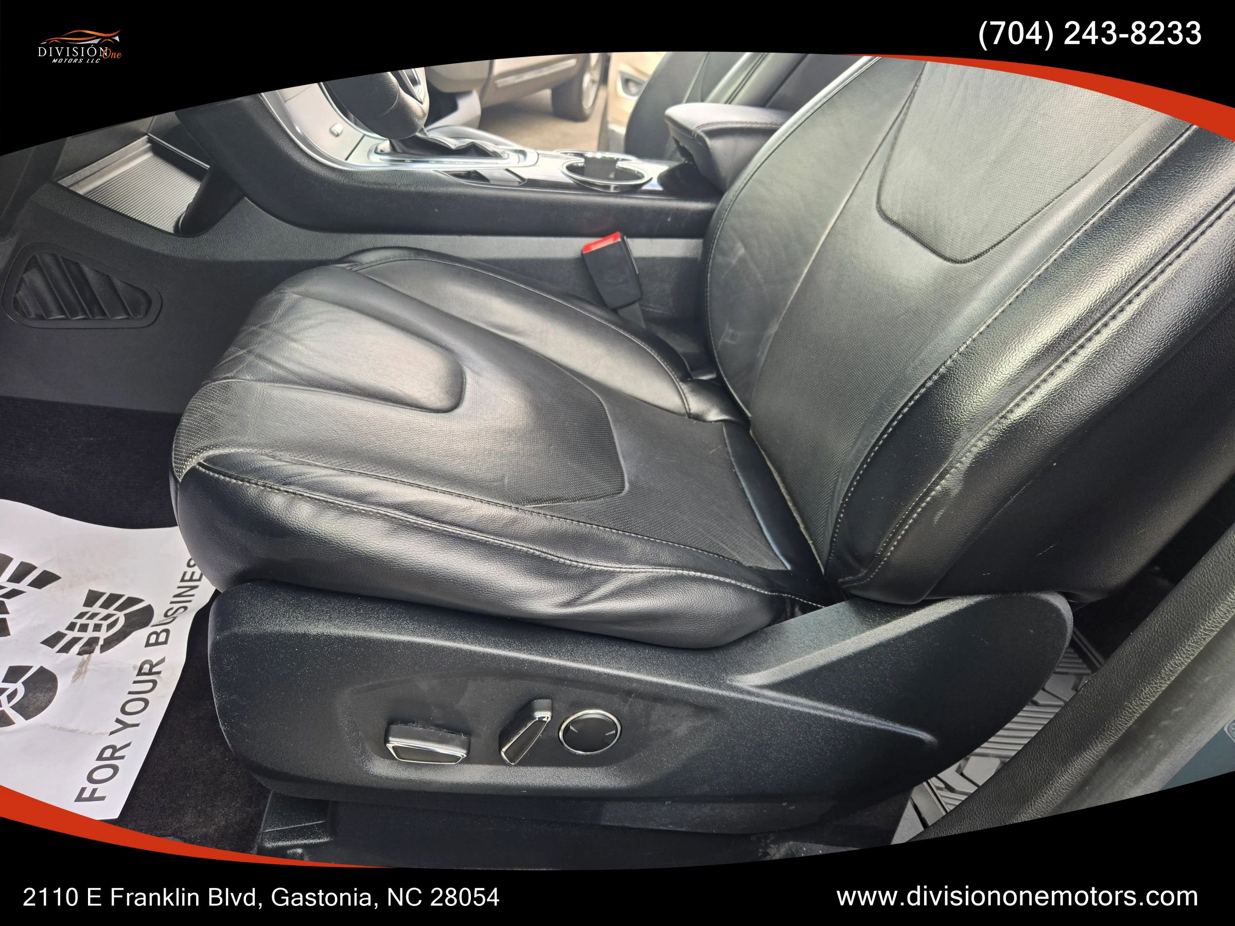 Used 2016 Ford Edge Titanium w/ Equipment Group 301A image 8