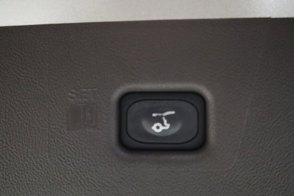 Used 2021 Lincoln Nautilus Reserve image 27