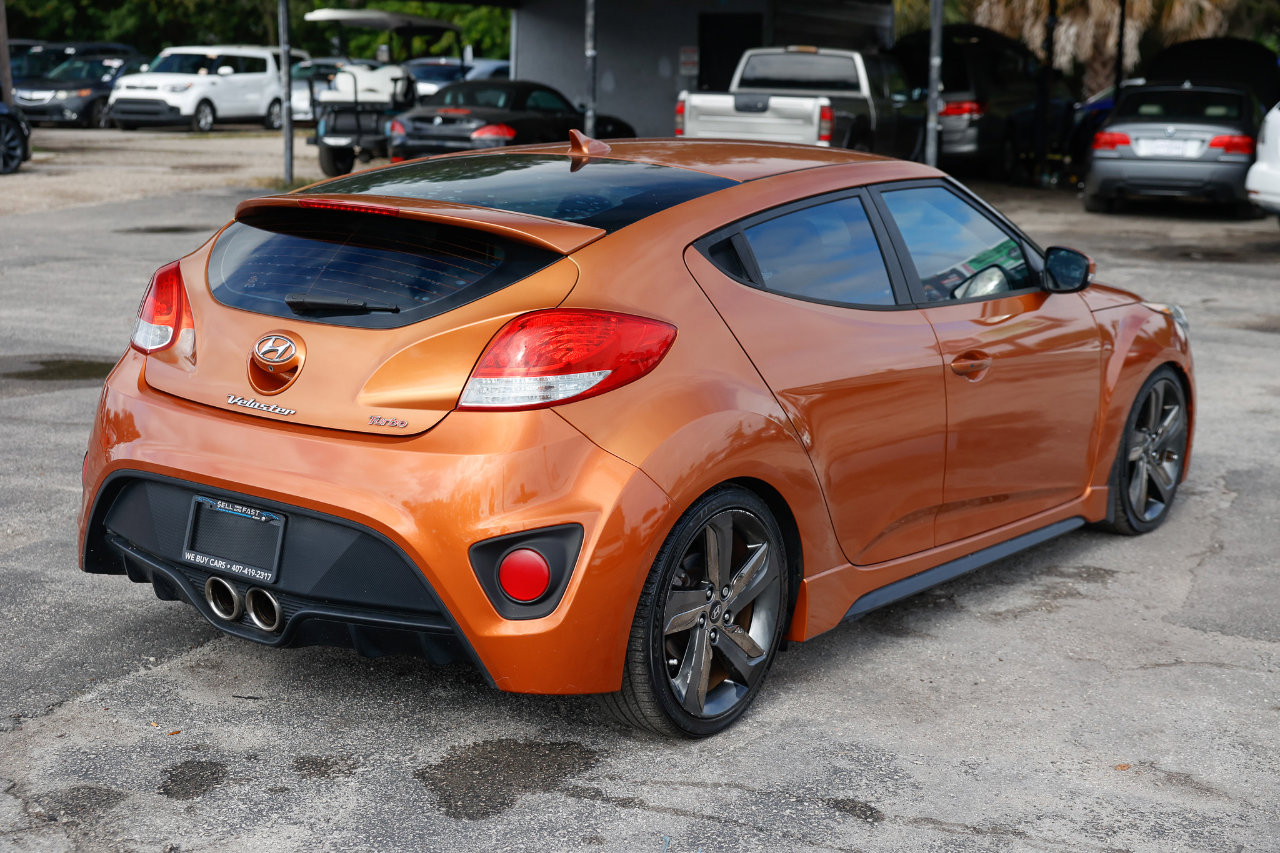 Used 2015 Hyundai Veloster Turbo image 13