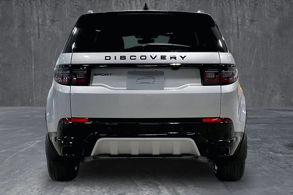 New 2026 Land Rover Discovery Sport Landmark AWD/4WD image 4