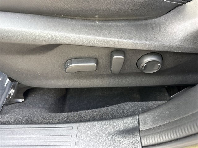 Used 2022 Subaru Forester Limited image 12