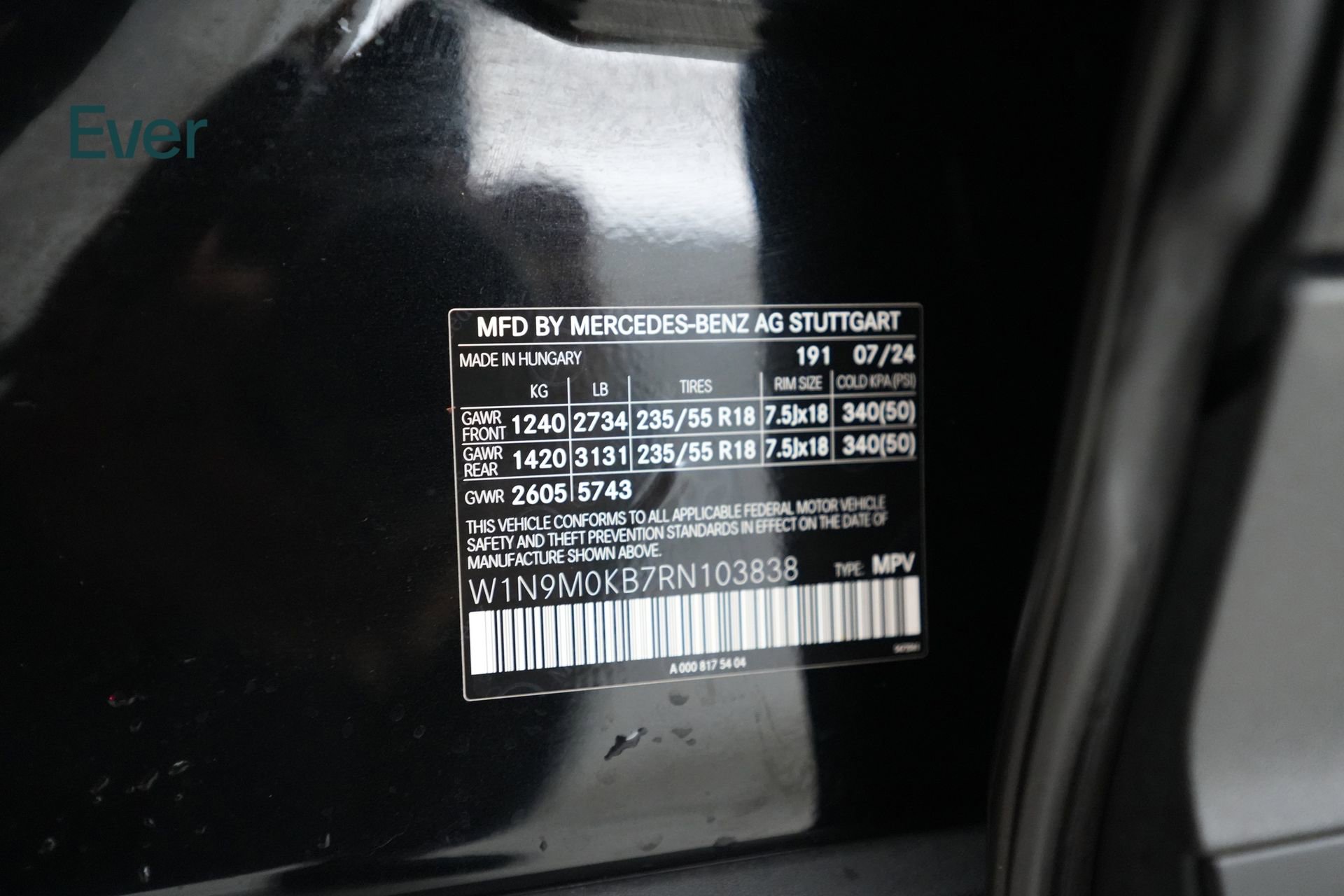 Used 2024 Mercedes-Benz EQB 300 4MATIC image 25