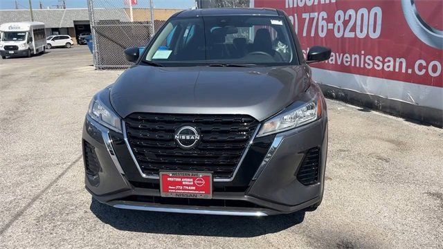 New 2025 Nissan Kicks Play S image 7