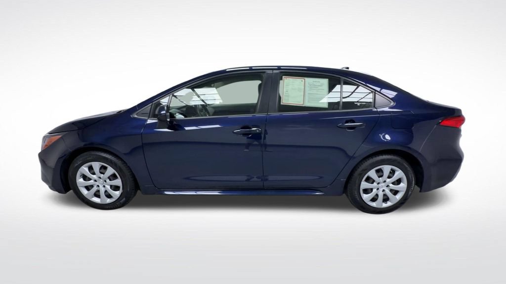 Certified 2022 Toyota Corolla LE w/ Carpet Mat Package (TMS) FWD image 20