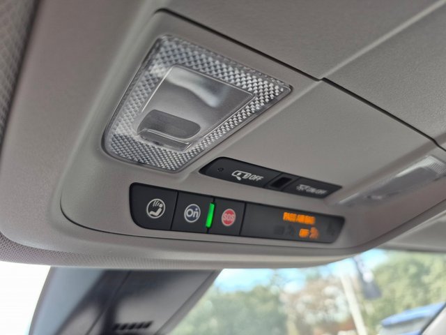 Used 2022 GMC Acadia SLE w/ Driver Convenience Package image 25