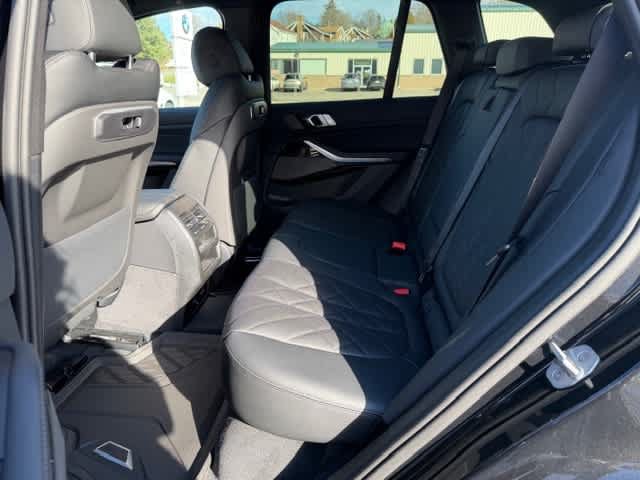 New 2026 BMW X5 xDrive50e w/ Premium Package AWD/4WD image 27