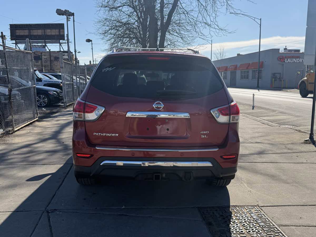 Used 2014 Nissan Pathfinder SL w/ SL Premium Package image 6