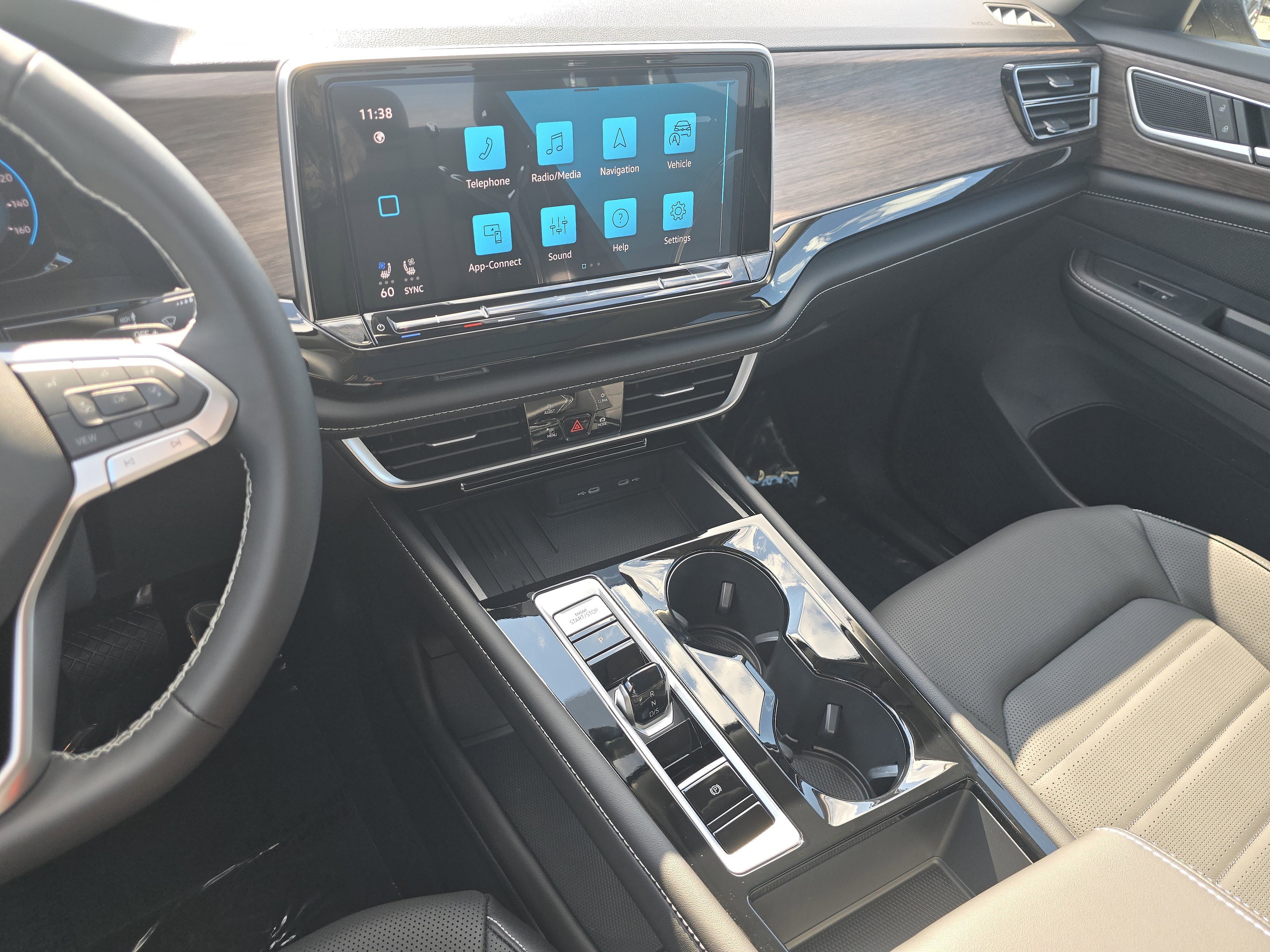 New 2026 Volkswagen Atlas SEL image 24