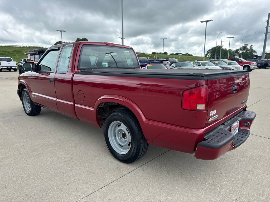 Used 2003 Chevrolet S10 Pickup LS w/ Cold Climate Package RWD image 17