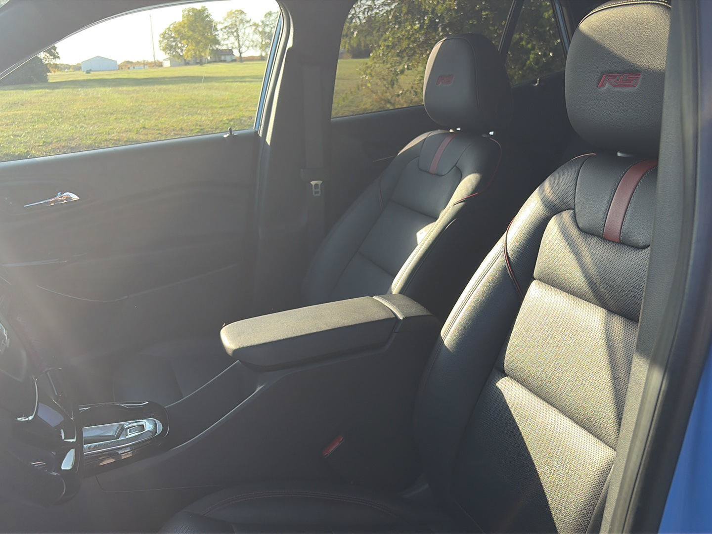 Used 2024 Chevrolet Trax RS w/ Sunroof Package FWD image 10
