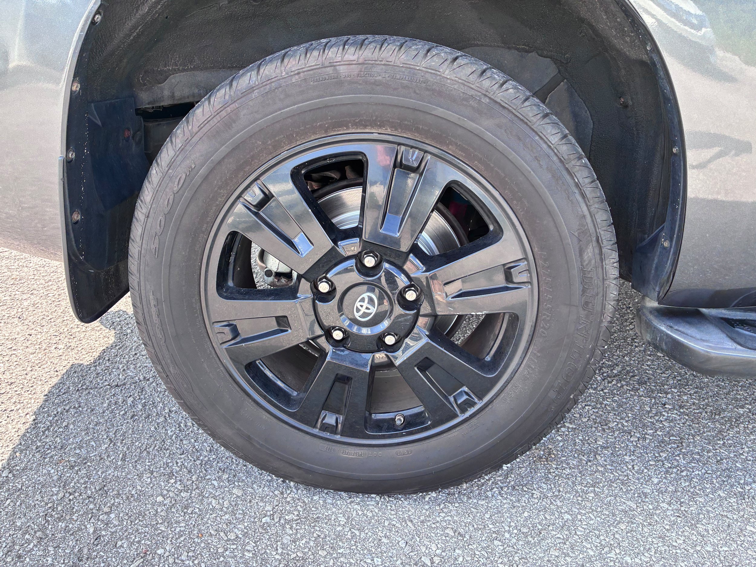 Used 2018 Toyota Sequoia TRD Sport AWD/4WD image 7